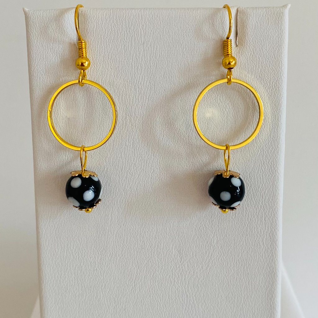 Small Hoop Contadiodju Earrings